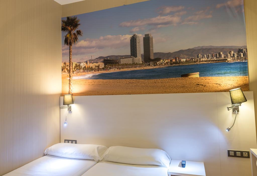 Hostal Bcn Ramblas Barcelona Exterior foto