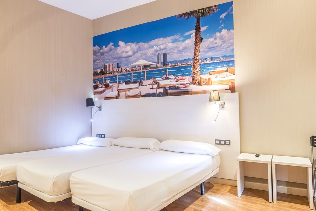 Hostal Bcn Ramblas Barcelona Exterior foto