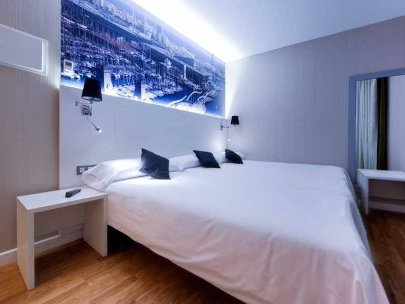 Hostal Bcn Ramblas Barcelona Exterior foto